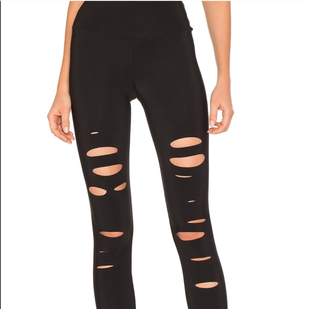 ALO Yoga Ripped Legging